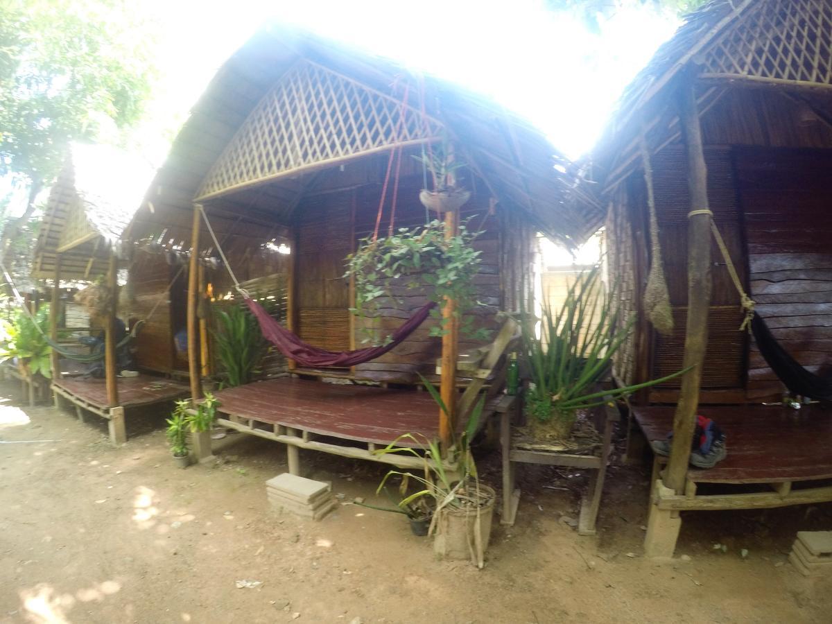 Hotel Easy Huts Ko Lanta Esterno foto